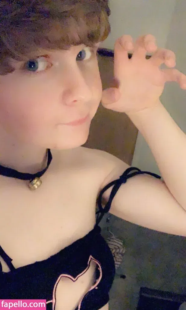 Femboy Fishing Onlyfans Photo Gallery 