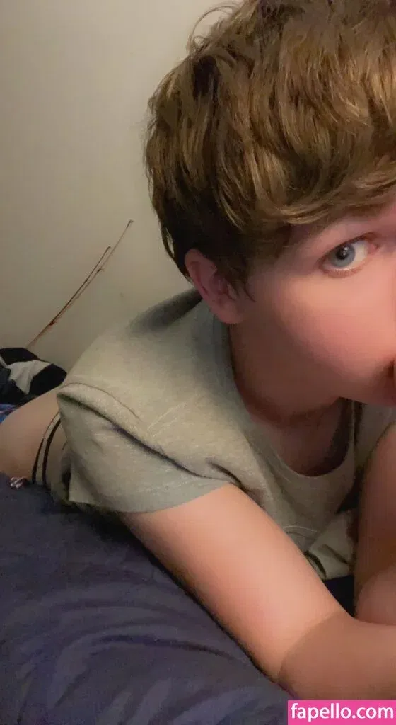 Femboy Fishing Onlyfans Photo Gallery 