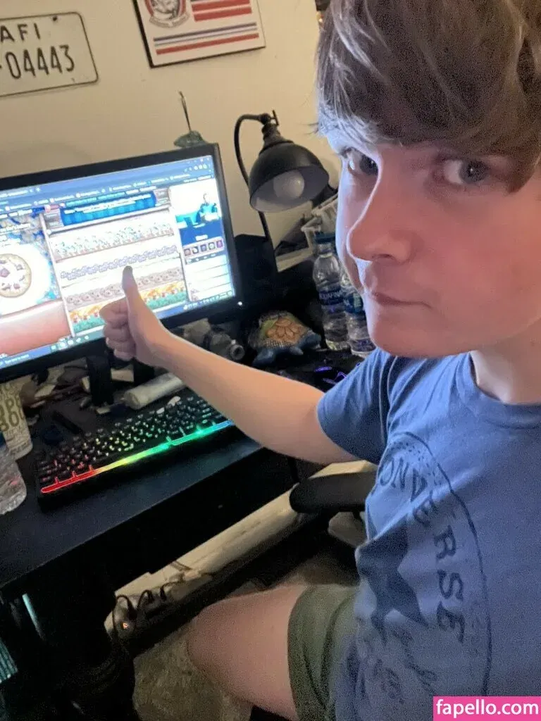 Femboy Fishing Onlyfans Photo Gallery 