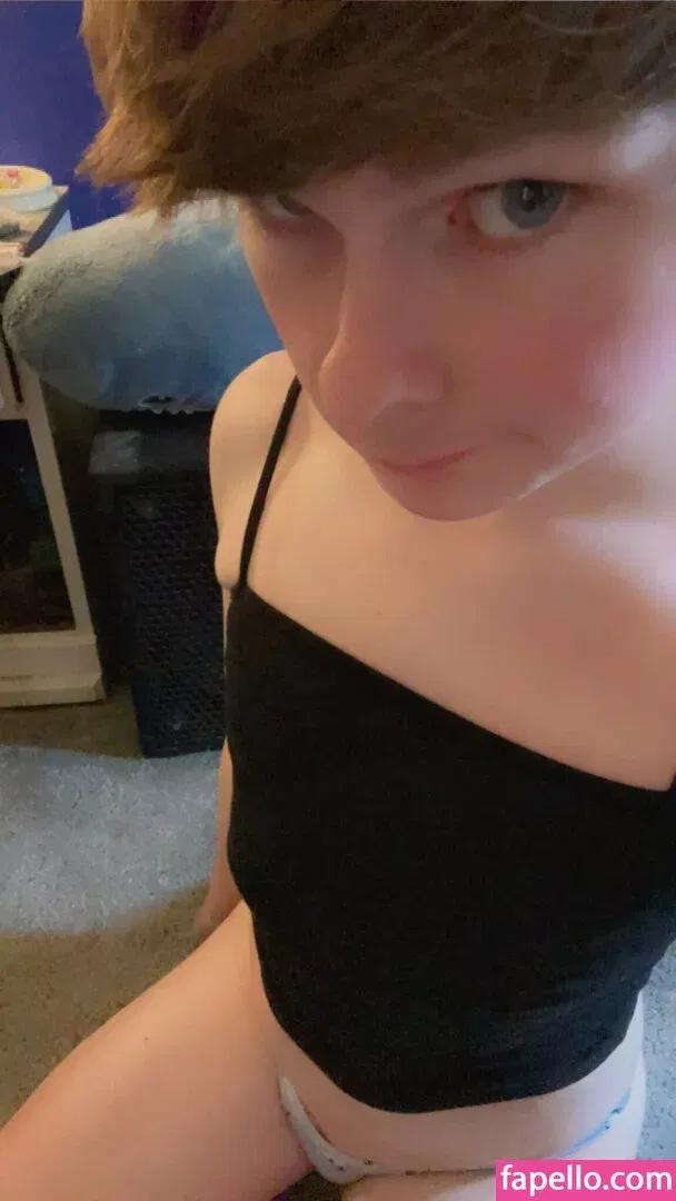 Femboy Fishing Onlyfans Photo Gallery 