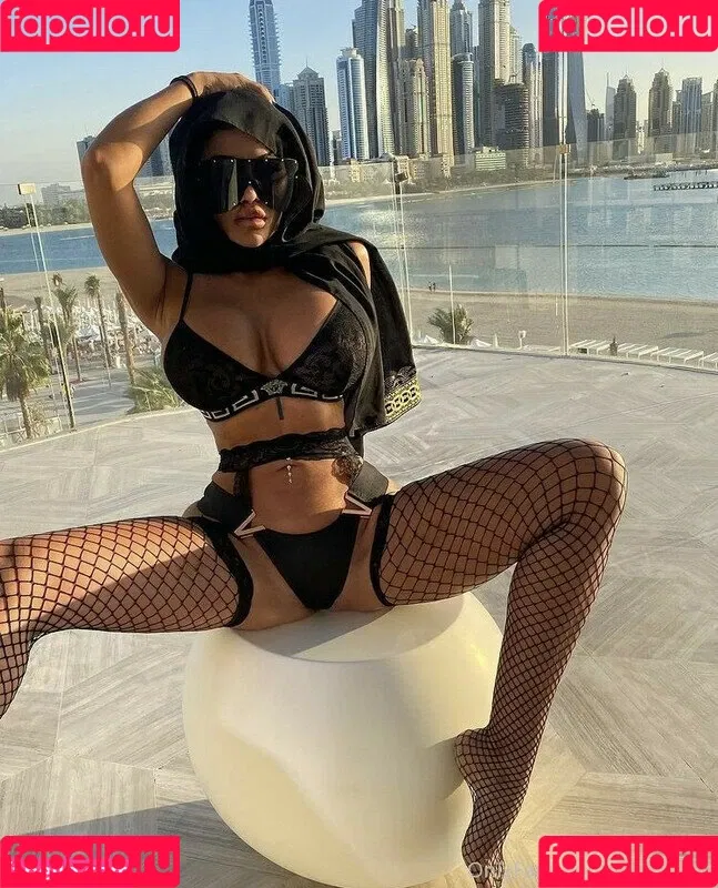 Toochi Kash Onlyfans Photo Gallery 