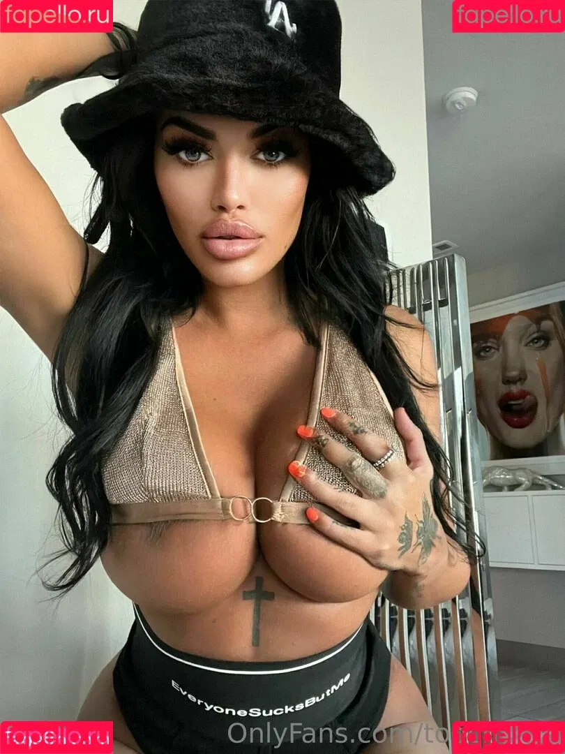 Toochi Kash Onlyfans Photo Gallery 