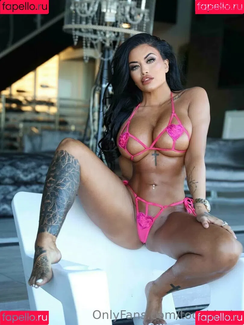 Toochi Kash Onlyfans Photo Gallery 