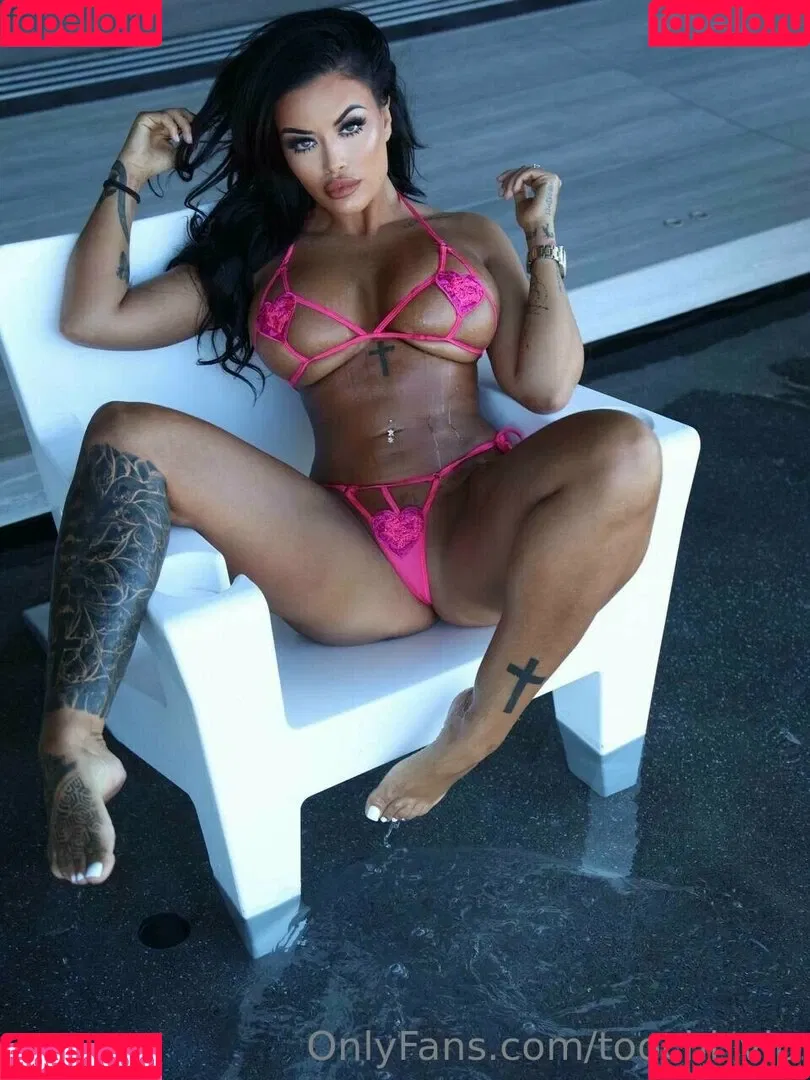 Toochi Kash Onlyfans Photo Gallery 