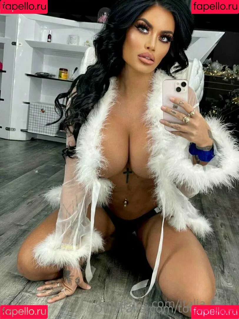 Toochi Kash Onlyfans Photo Gallery 