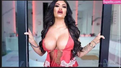 Toochi Kash Onlyfans Photo Gallery 