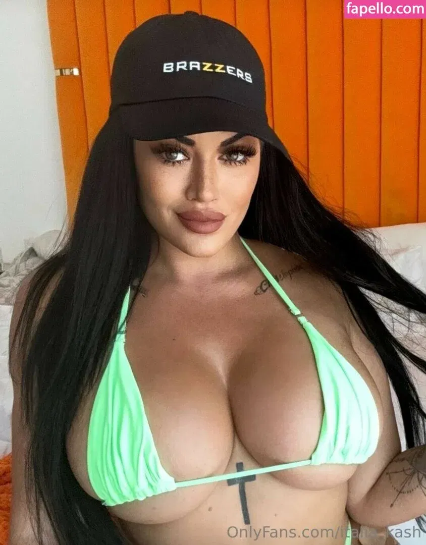 Toochi Kash Onlyfans Photo Gallery 