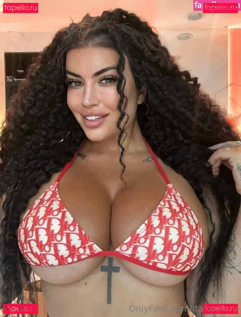 Toochi Kash Onlyfans Photo Gallery 