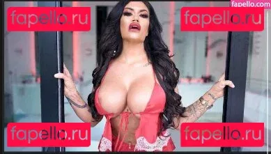 Toochi Kash Onlyfans Photo Gallery 