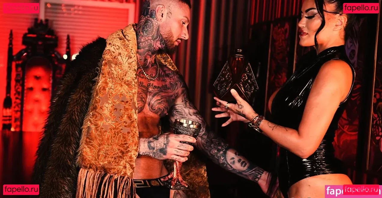 Toochi Kash Onlyfans Photo Gallery 