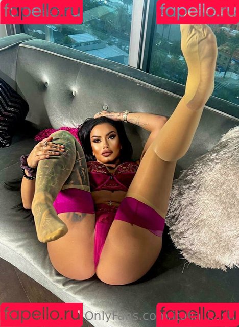 Toochi Kash Onlyfans Photo Gallery 