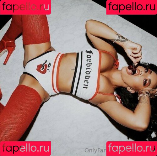 Toochi Kash Onlyfans Photo Gallery 