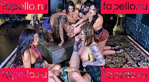 Toochi Kash Onlyfans Photo Gallery 