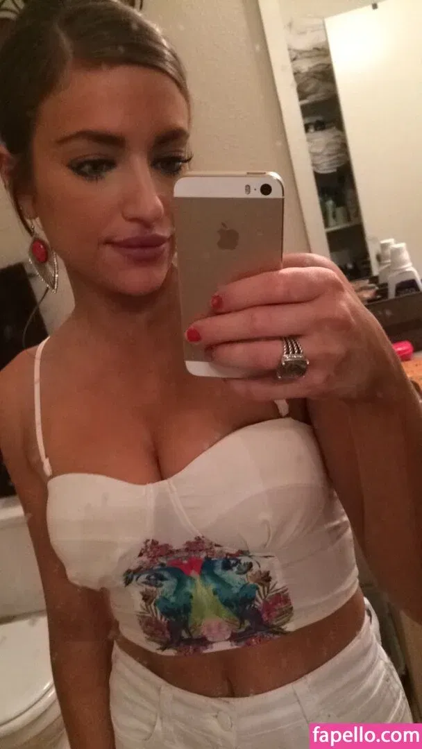 Lauren Bedford Russell Onlyfans Photo Gallery 