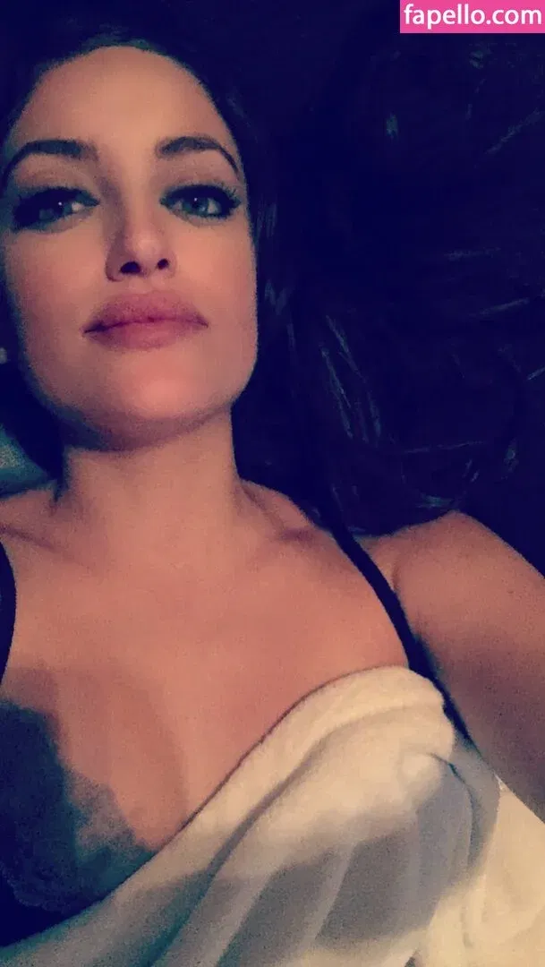 Lauren Bedford Russell Onlyfans Photo Gallery 