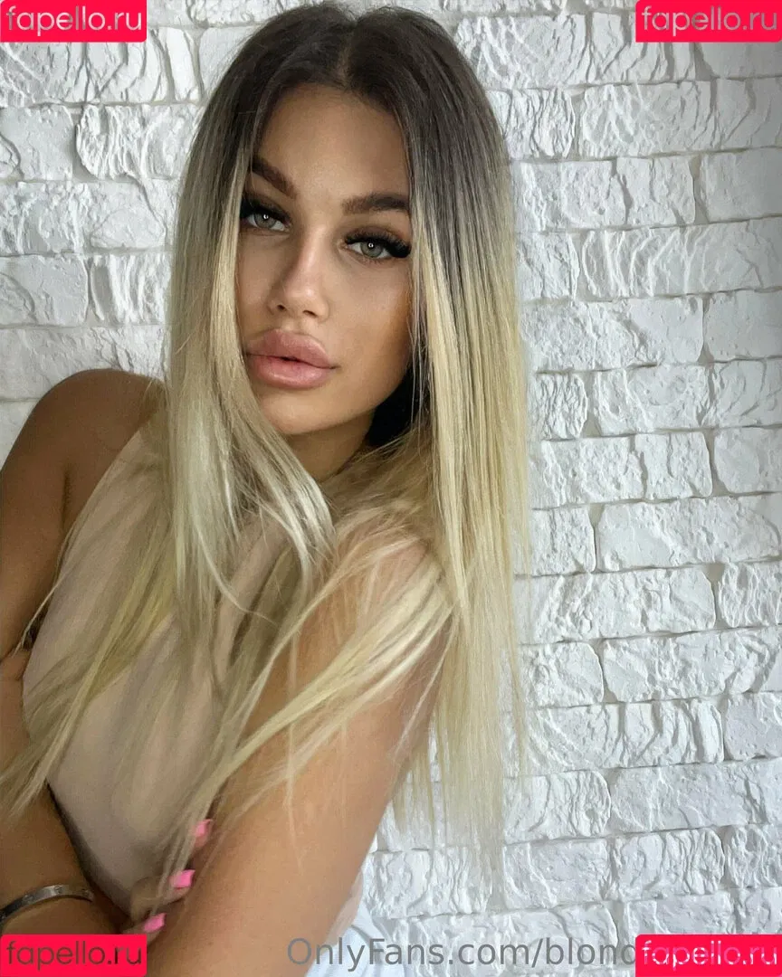 blondy_angel Onlyfans Photo Gallery 