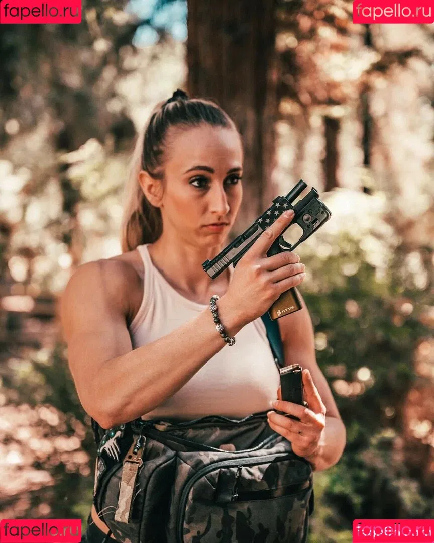 Girls With Guns Onlyfans Photo Gallery 