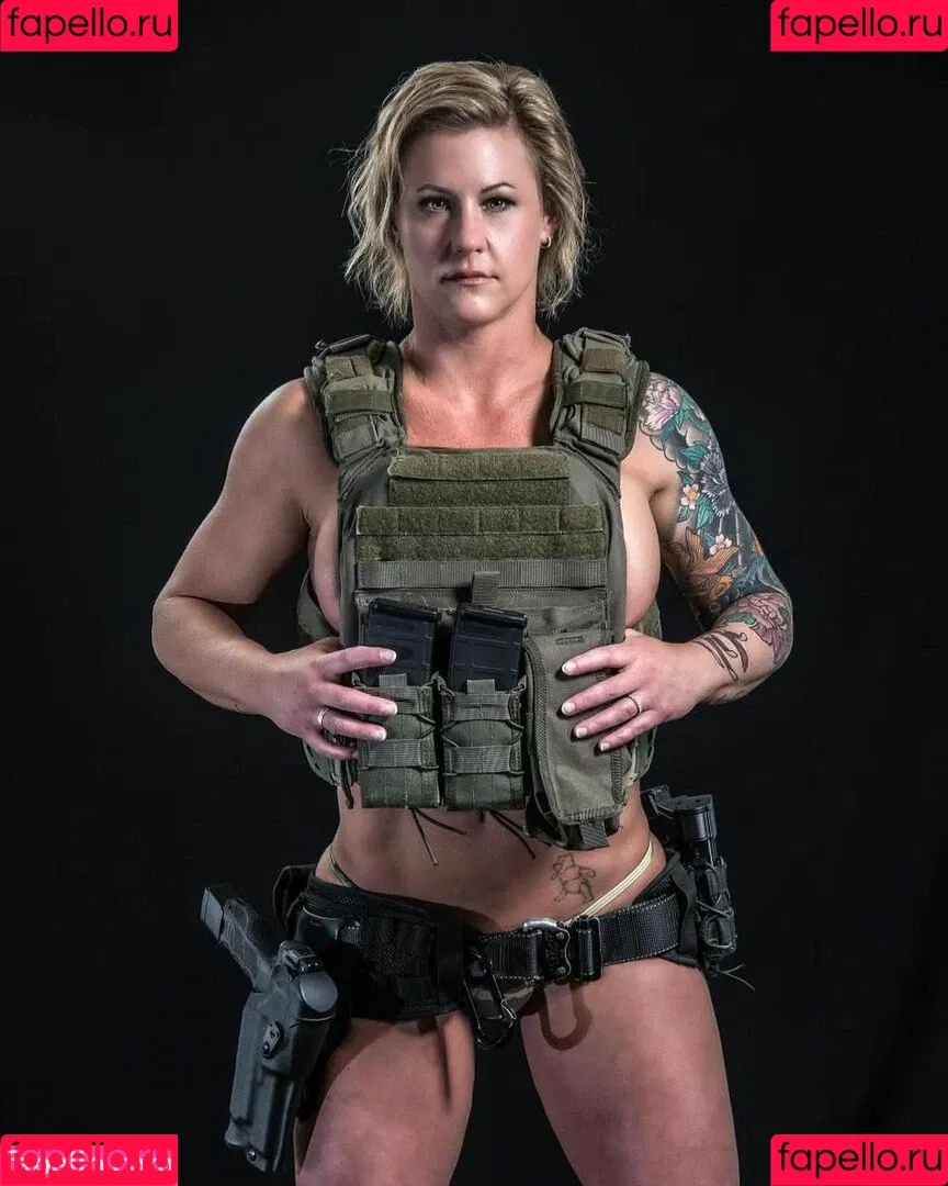 Girls With Guns Onlyfans Photo Gallery 