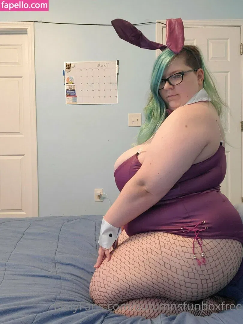 autumnsfunboxfree Onlyfans Photo Gallery 