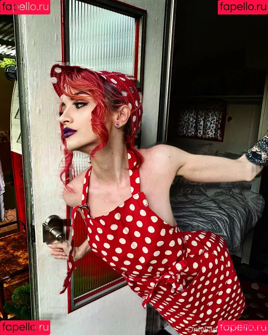 lolafae Onlyfans Photo Gallery 