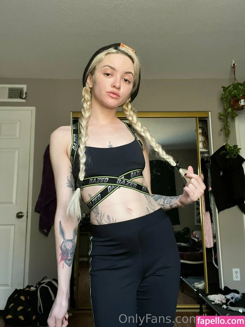 lolafae Onlyfans Photo Gallery 