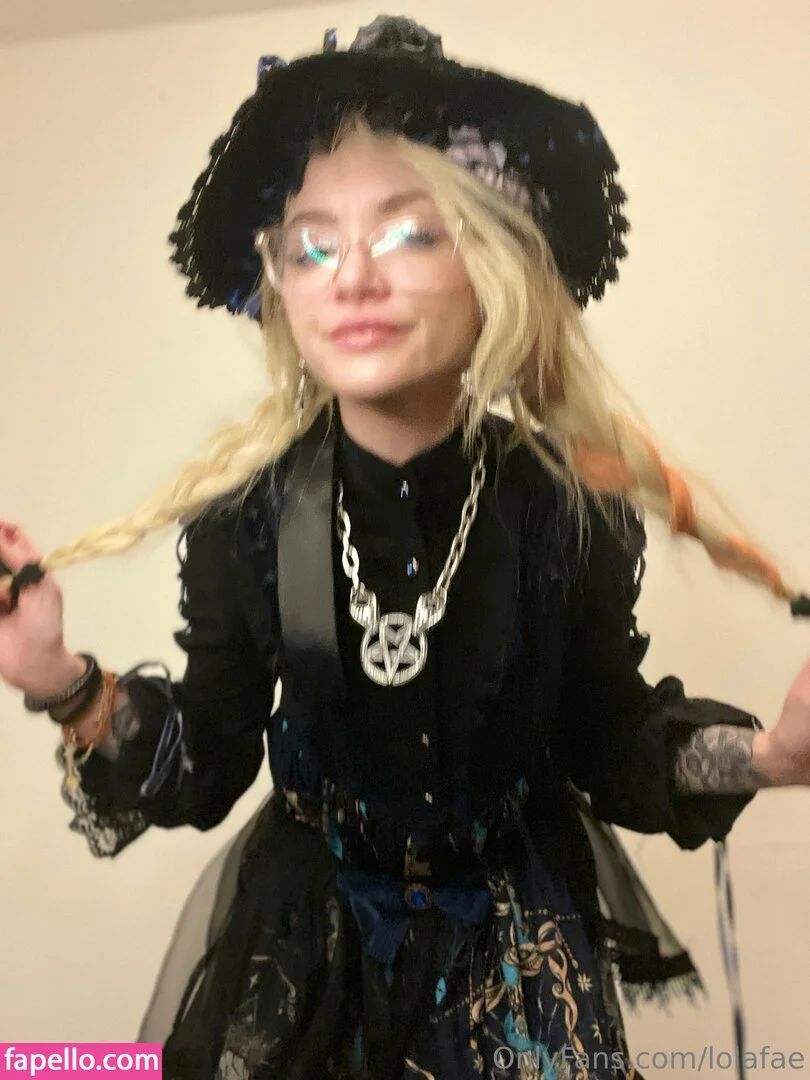 lolafae Onlyfans Photo Gallery 