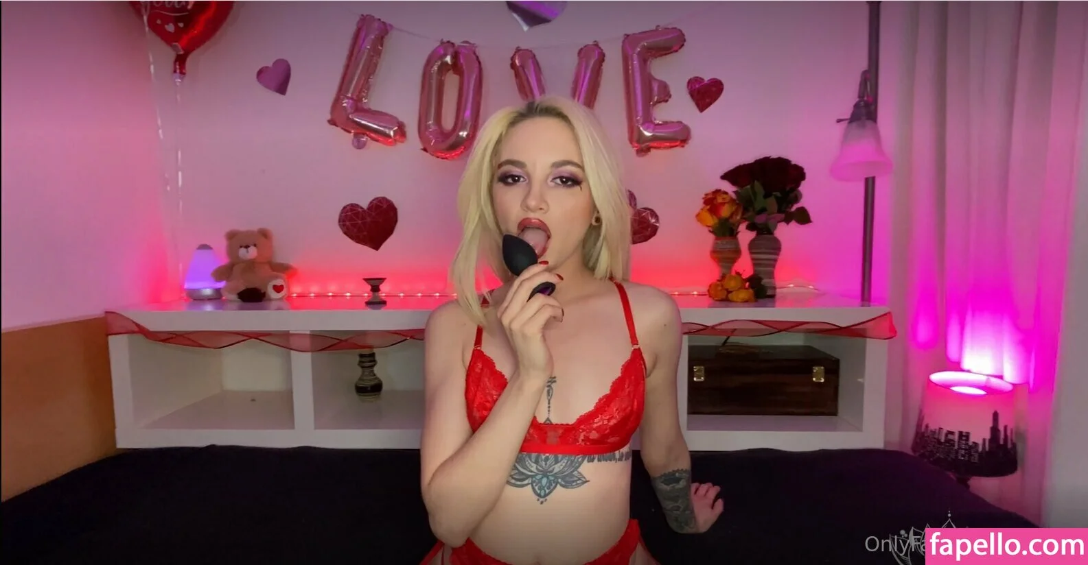 lolafae Onlyfans Photo Gallery 