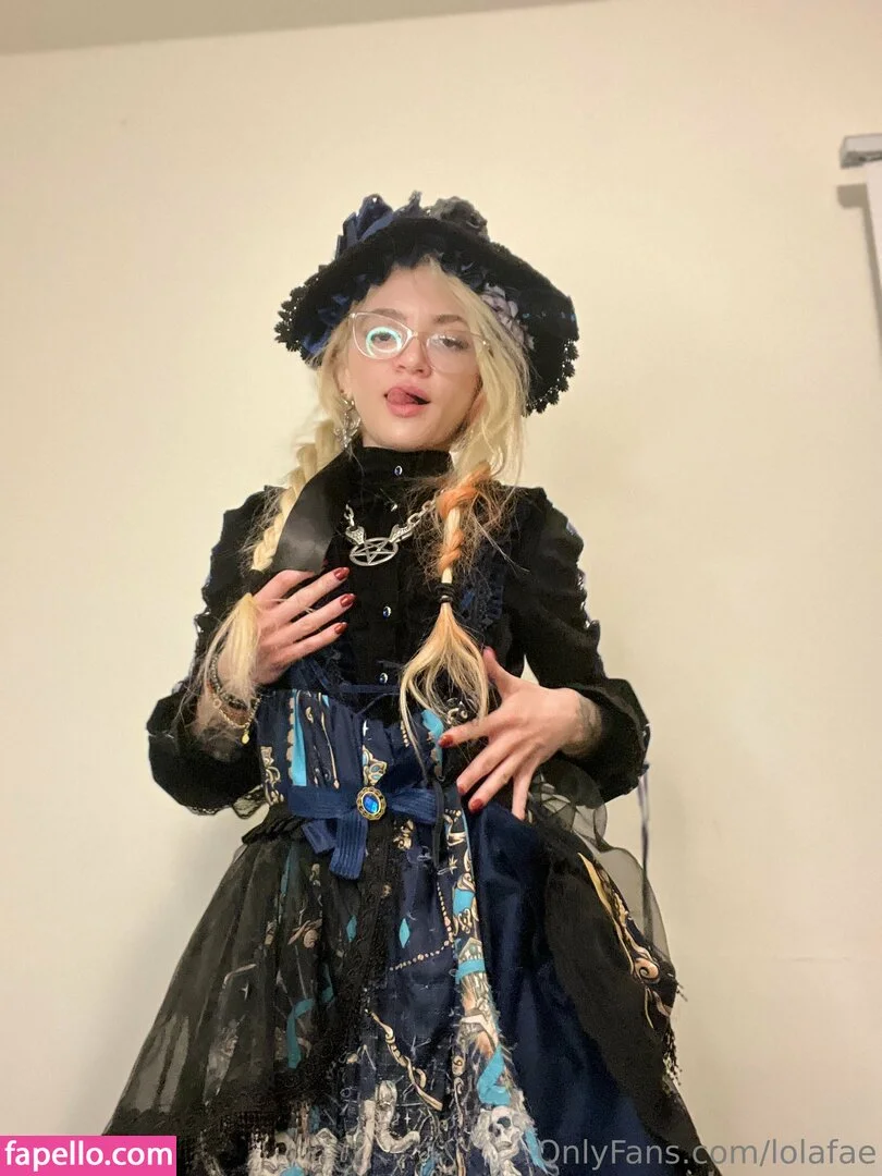 lolafae Onlyfans Photo Gallery 