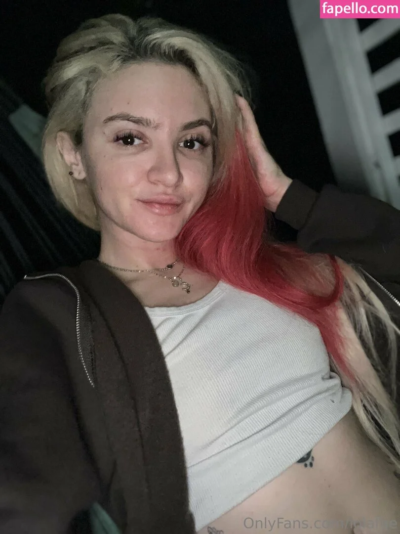 lolafae Onlyfans Photo Gallery 