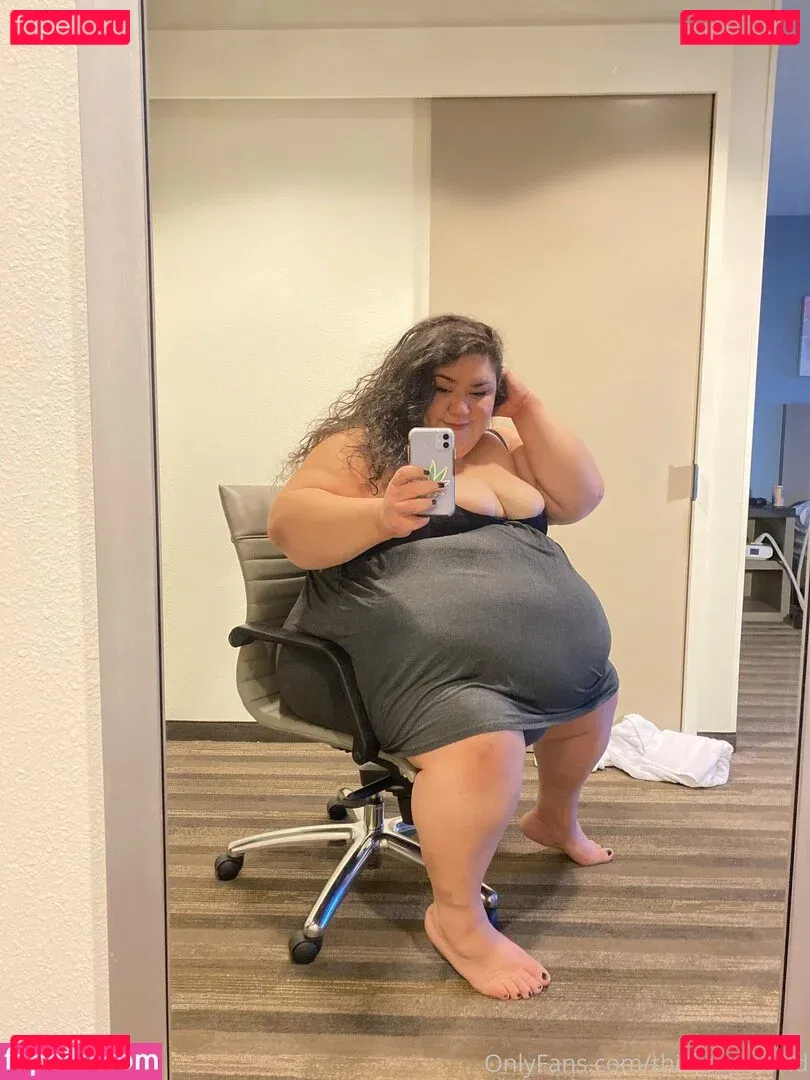 thicksadworld Onlyfans Photo Gallery 