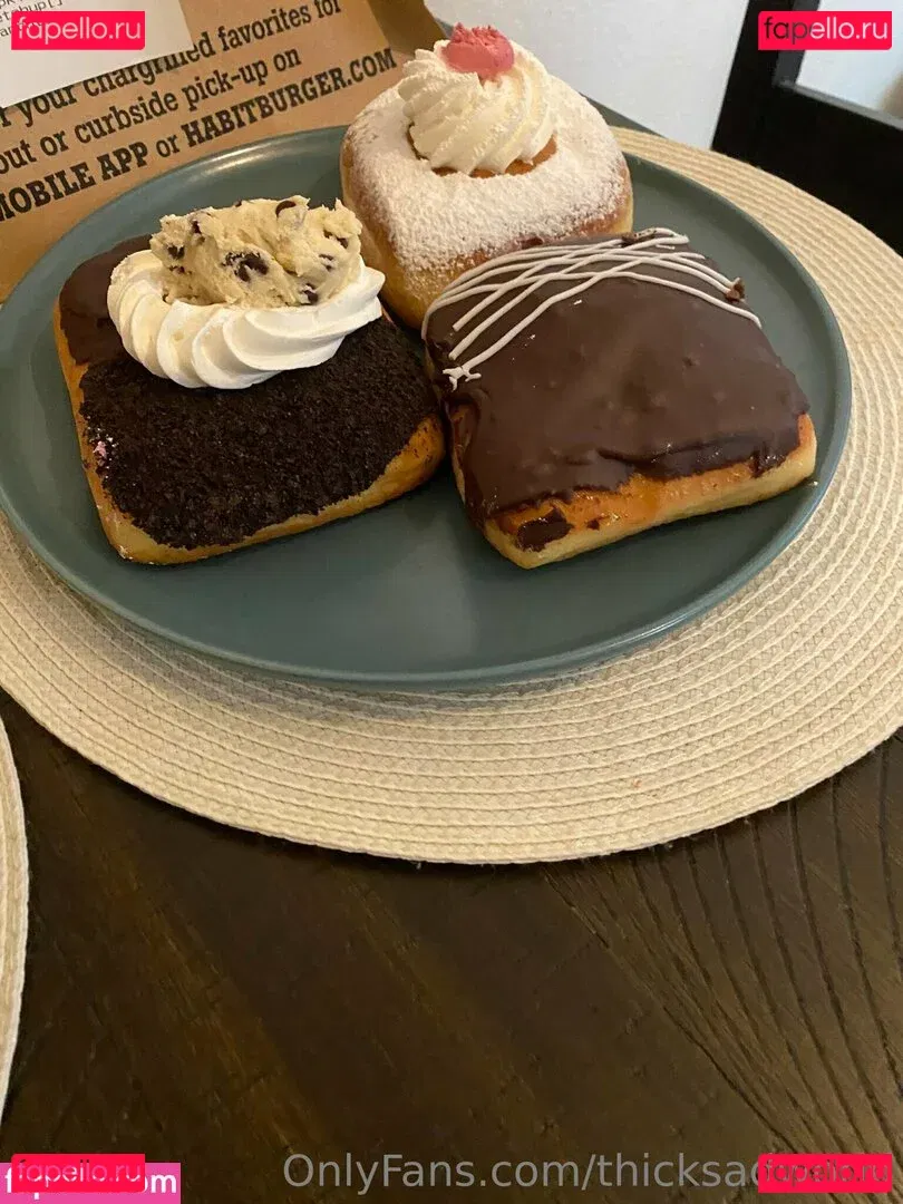 thicksadworld Onlyfans Photo Gallery 