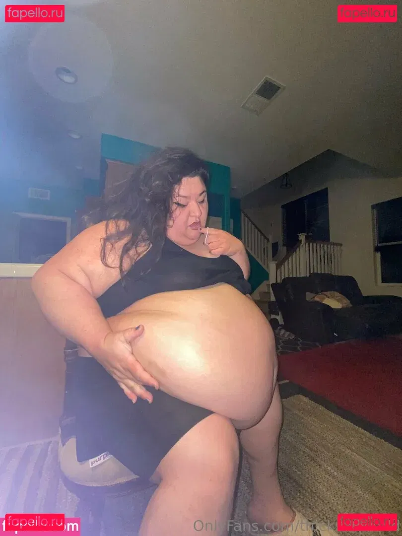 thicksadworld Onlyfans Photo Gallery 