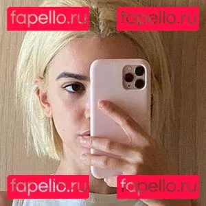 Manu Gavassi Onlyfans Photo Gallery 