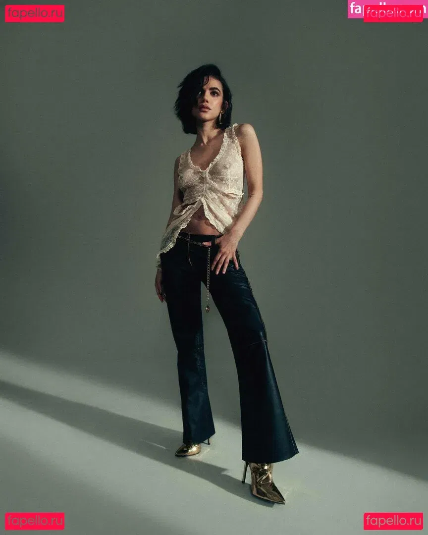 Manu Gavassi Onlyfans Photo Gallery 