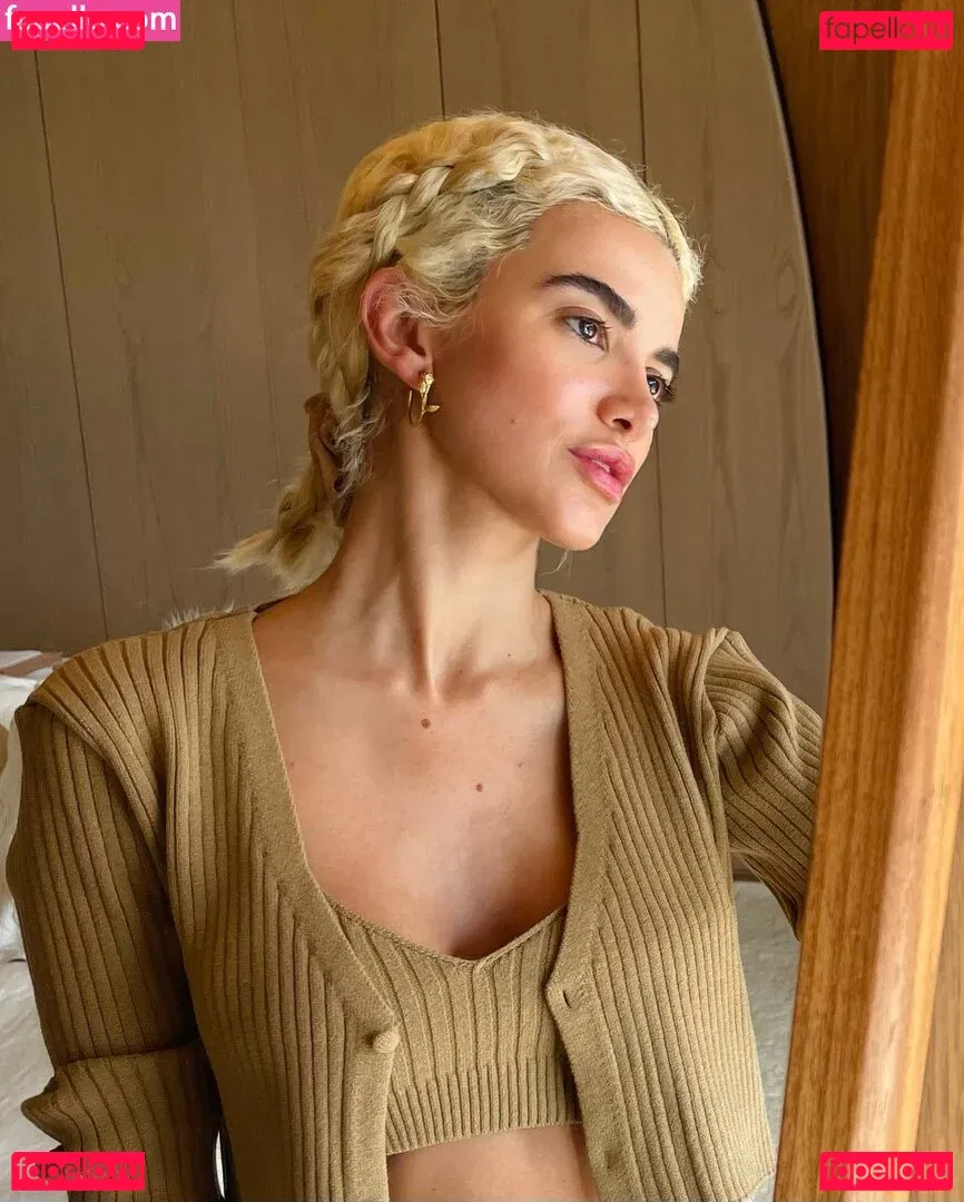 Manu Gavassi Onlyfans Photo Gallery 