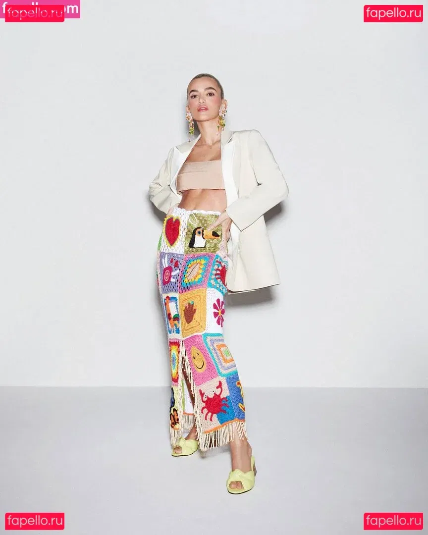 Manu Gavassi Onlyfans Photo Gallery 