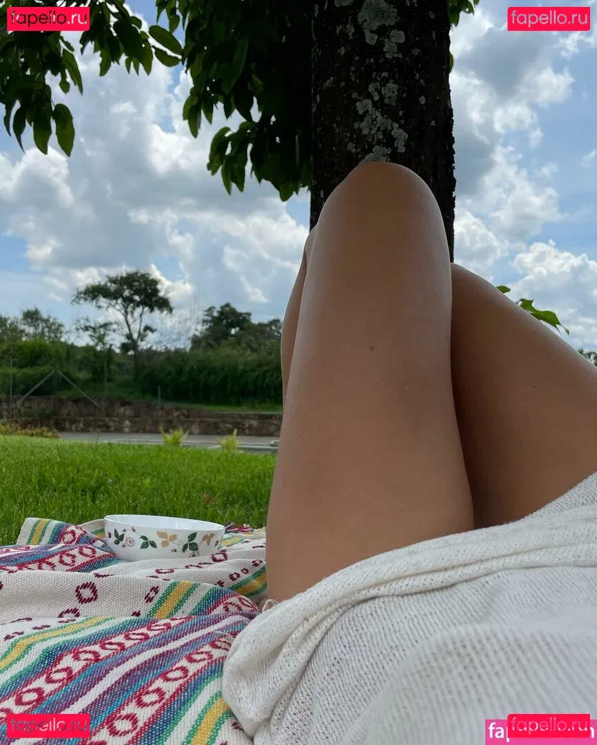 Manu Gavassi Onlyfans Photo Gallery 