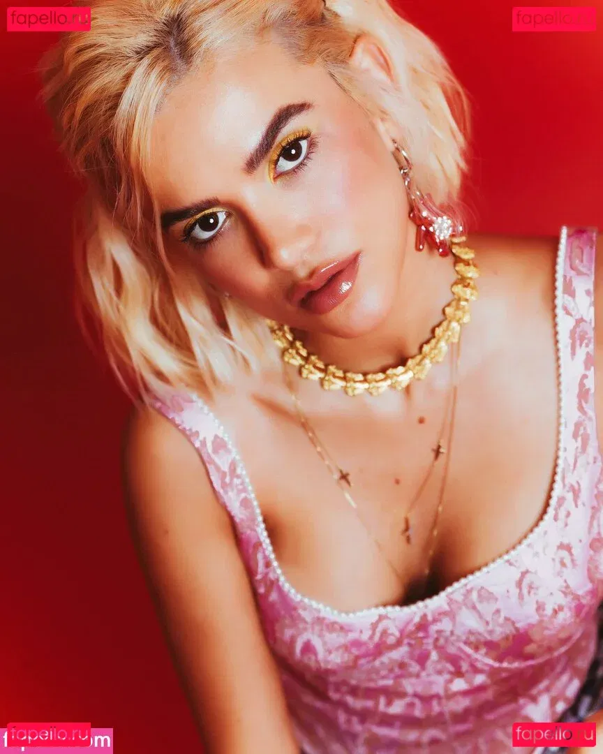 Manu Gavassi Onlyfans Photo Gallery 