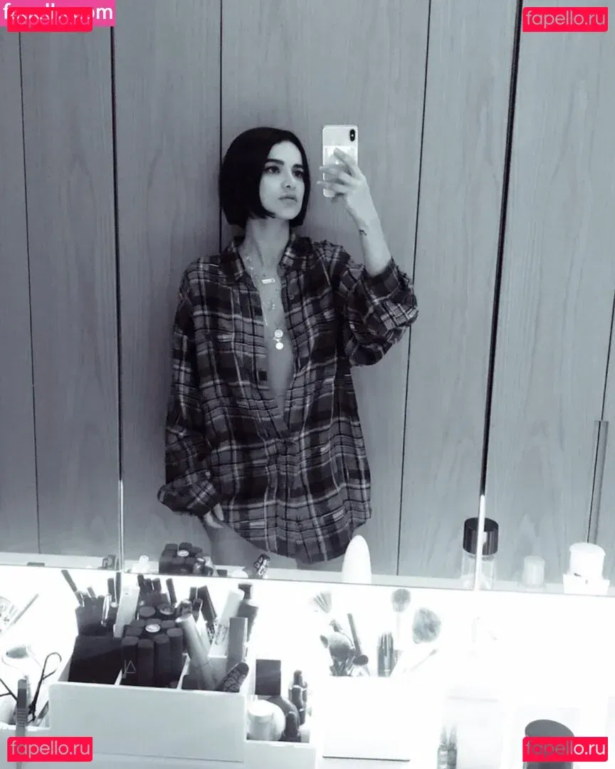 Manu Gavassi Onlyfans Photo Gallery 