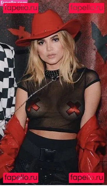 Manu Gavassi Onlyfans Photo Gallery 