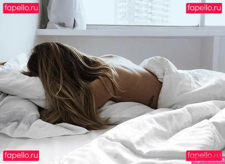 Manu Gavassi Onlyfans Photo Gallery 