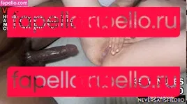 NeverSatisfiedXO Onlyfans Photo Gallery 