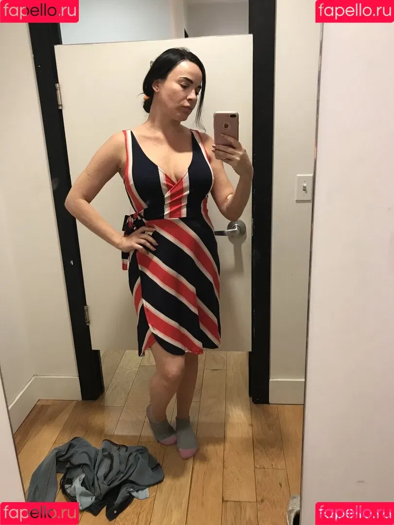 danadearmond Onlyfans Photo Gallery 
