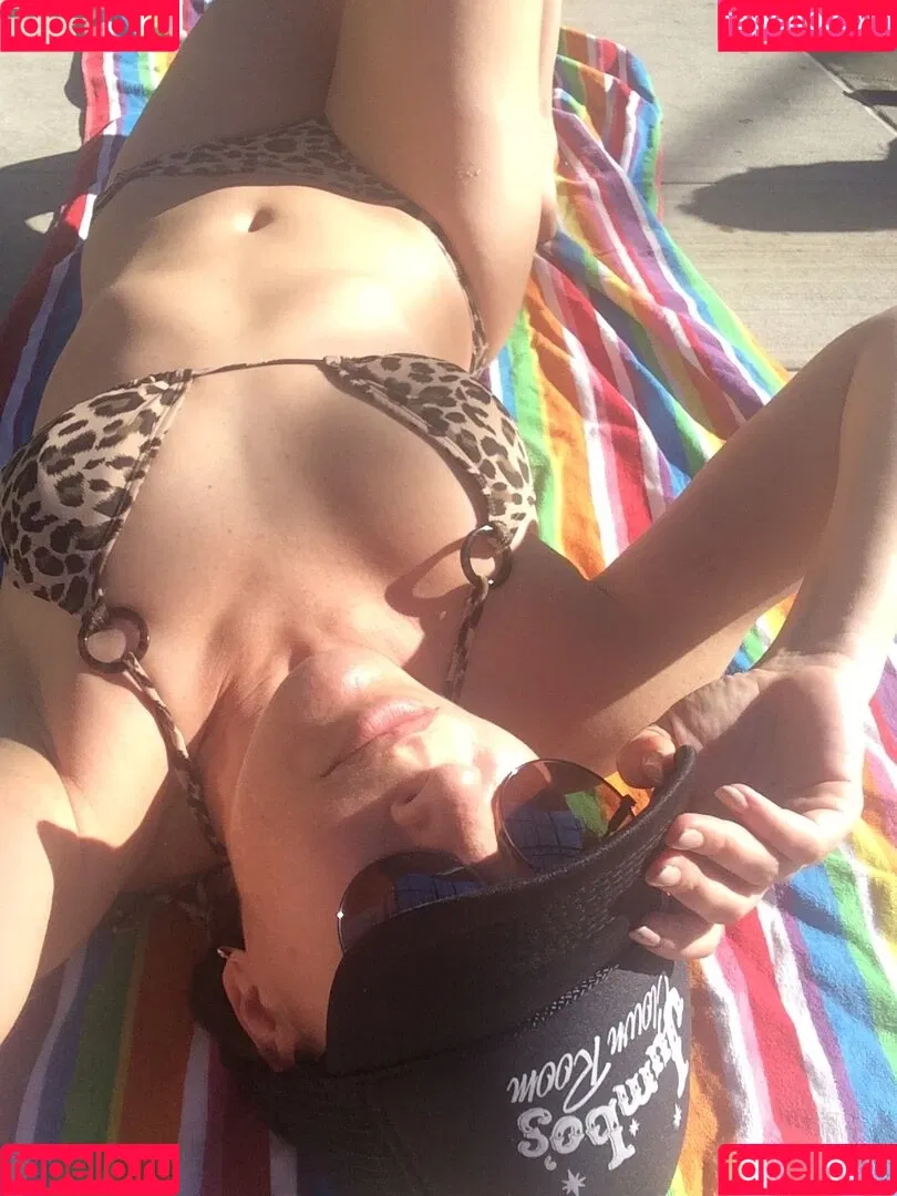 danadearmond Onlyfans Photo Gallery 