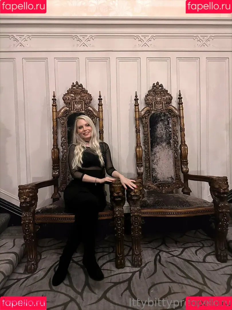 ittybittyprettykitty Onlyfans Photo Gallery 