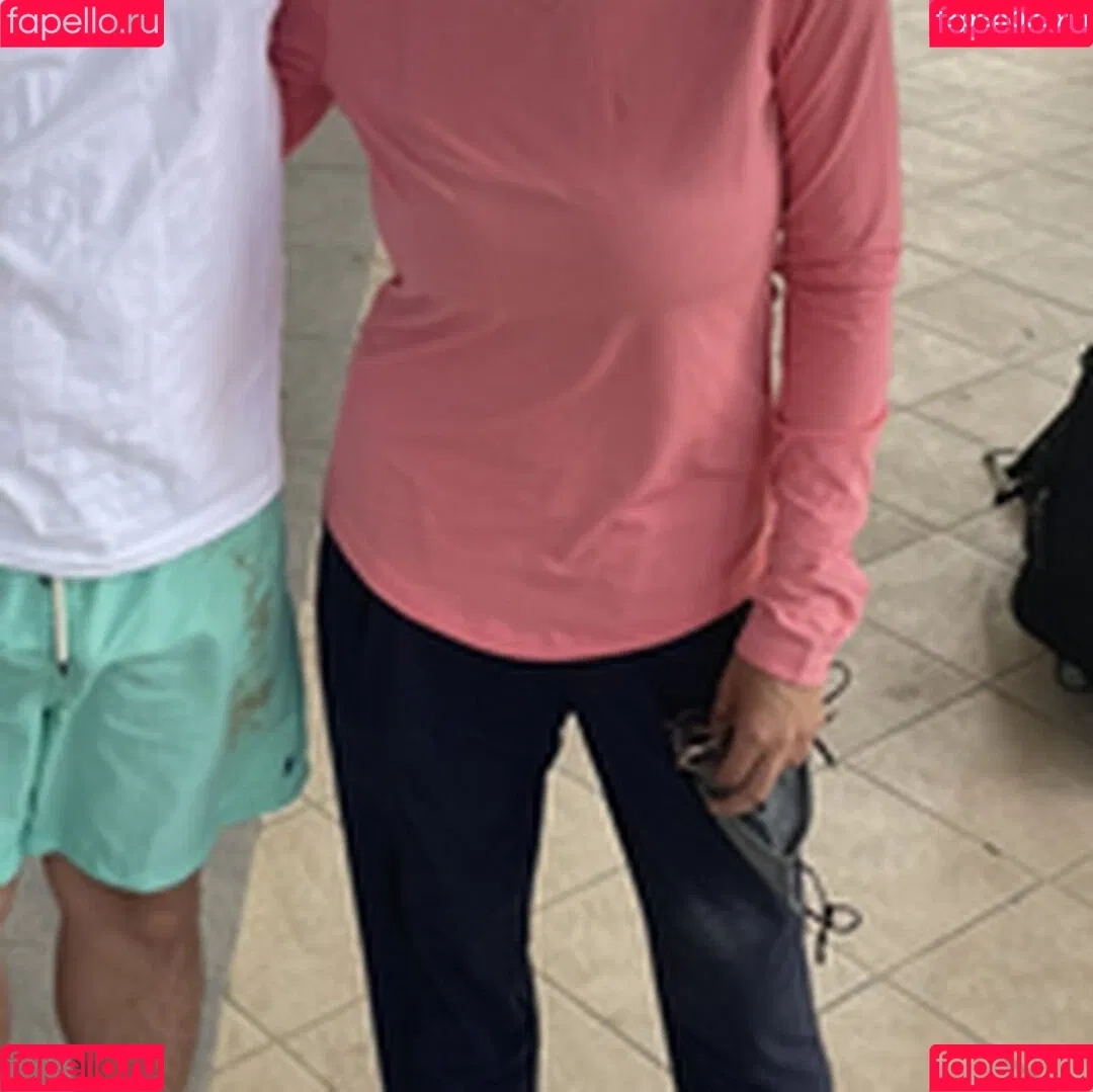 Alexandria Ocasio-Cortez Onlyfans Photo Gallery 