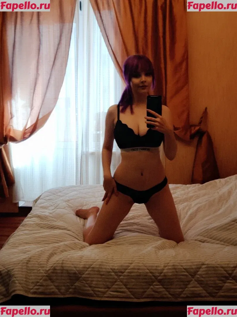 Disharmonica Onlyfans Photo Gallery 
