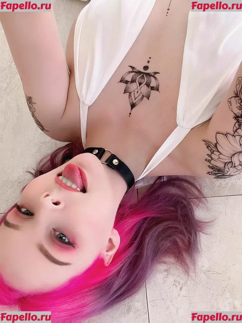 Disharmonica Onlyfans Photo Gallery 
