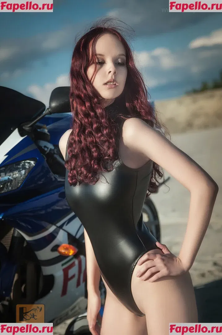 Disharmonica Onlyfans Photo Gallery 