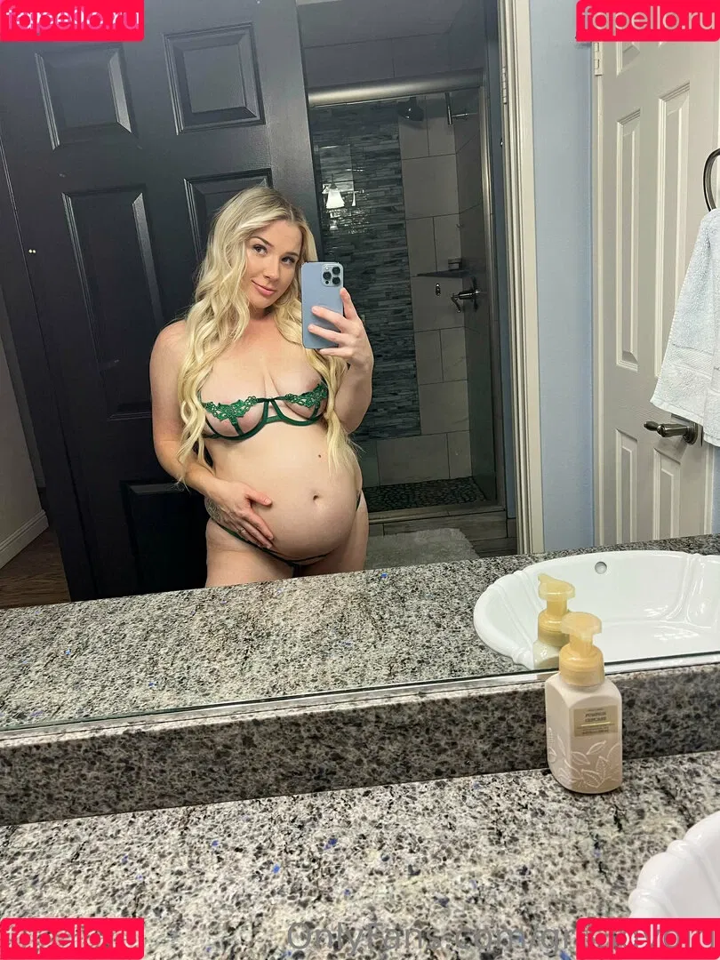 gr33dygirl Onlyfans Photo Gallery 